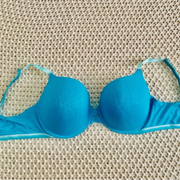 Victoria’s Secret Perfect Shape Bra 38DD padded push up! - Picture 7 of 7